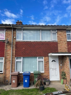 Tilbury Docks Rooms for Short letting